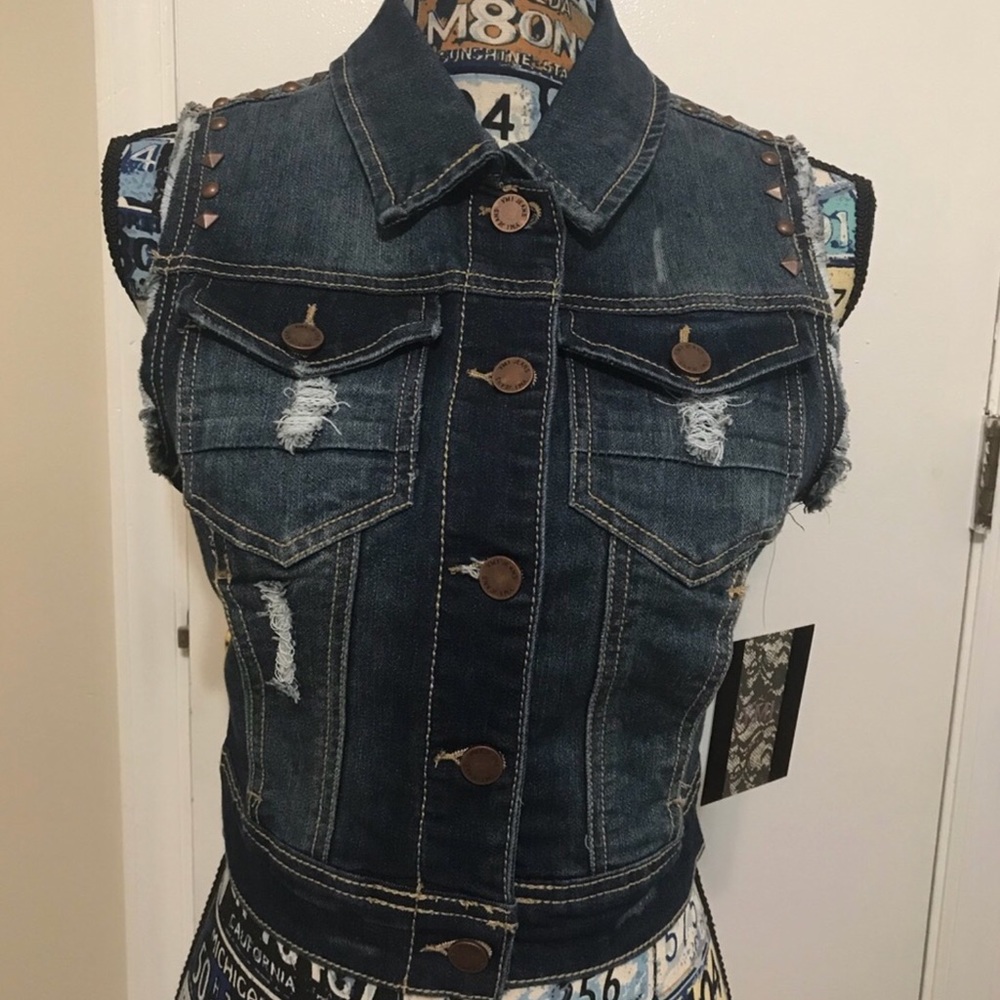 YMI Girl Distressed Button-Up  Denim Blue Vest M Youth